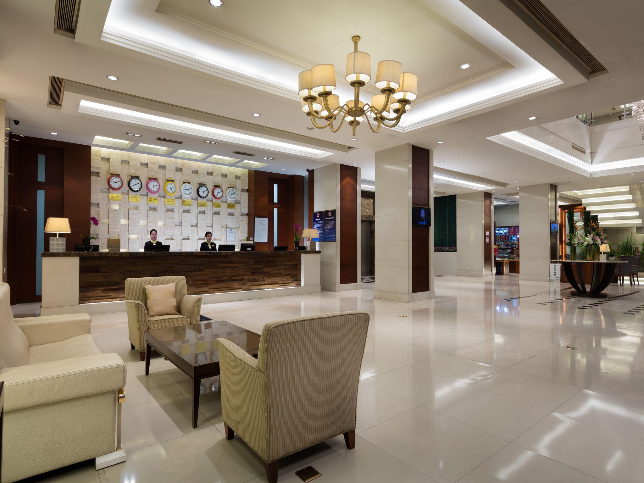 Отель Ramada Beijing North Changping Экстерьер фото
