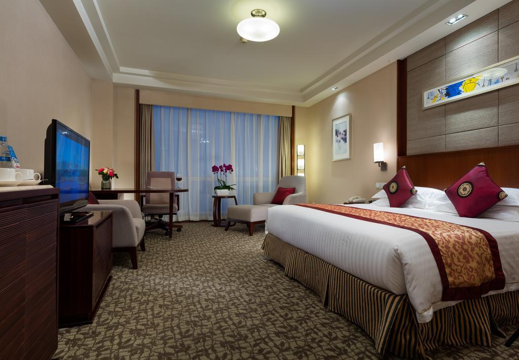 Отель Ramada Beijing North Changping Экстерьер фото