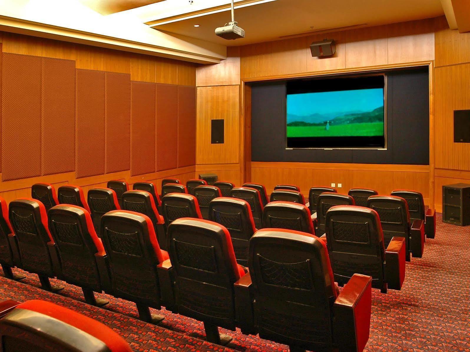 Отель Ramada Beijing North Changping Экстерьер фото
